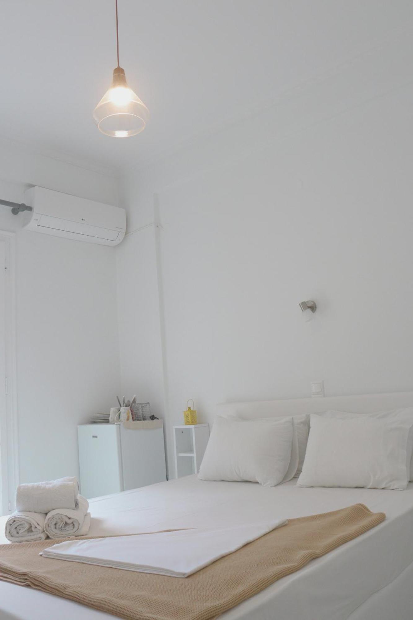 Kondilw Rooms Kalamítsi Exterior photo
