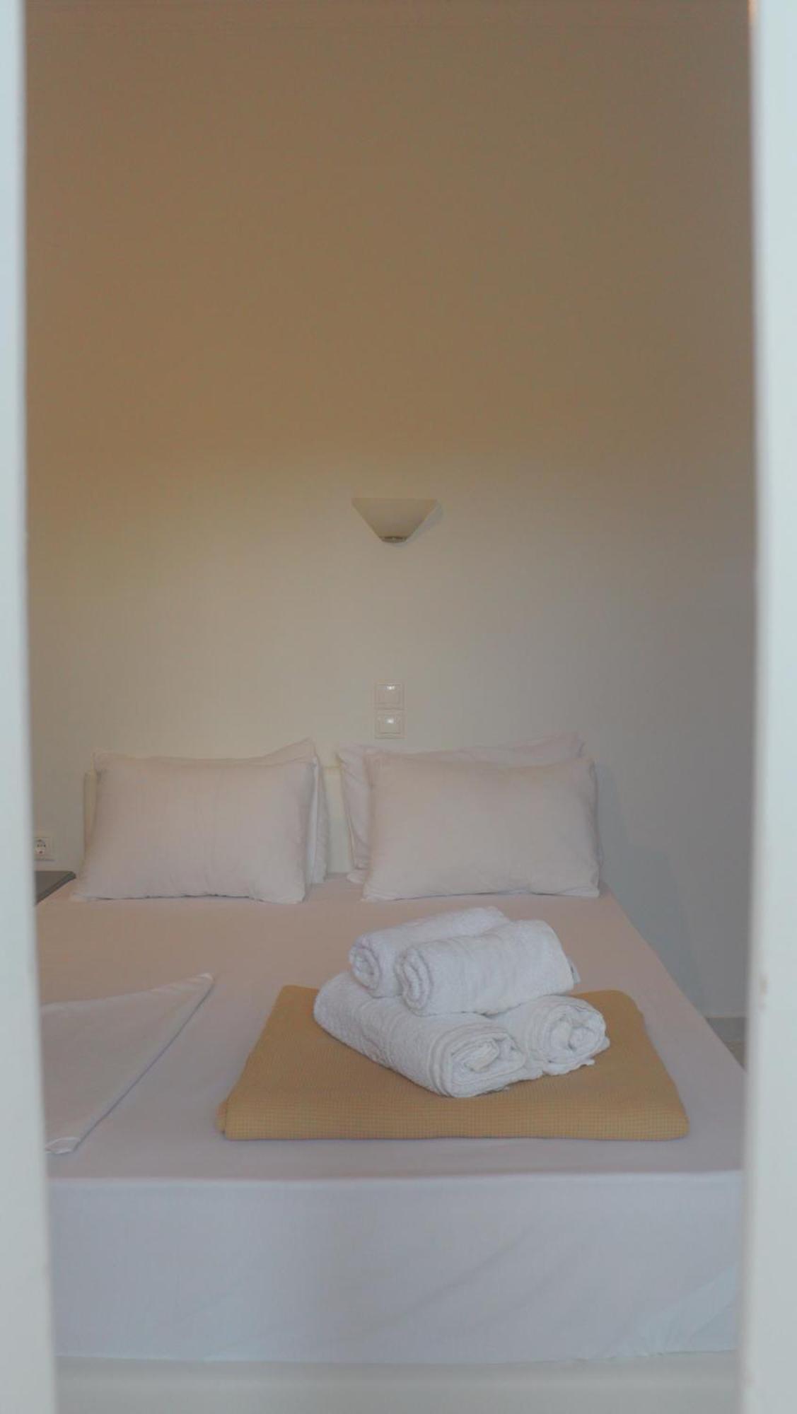 Kondilw Rooms Kalamítsi Exterior photo