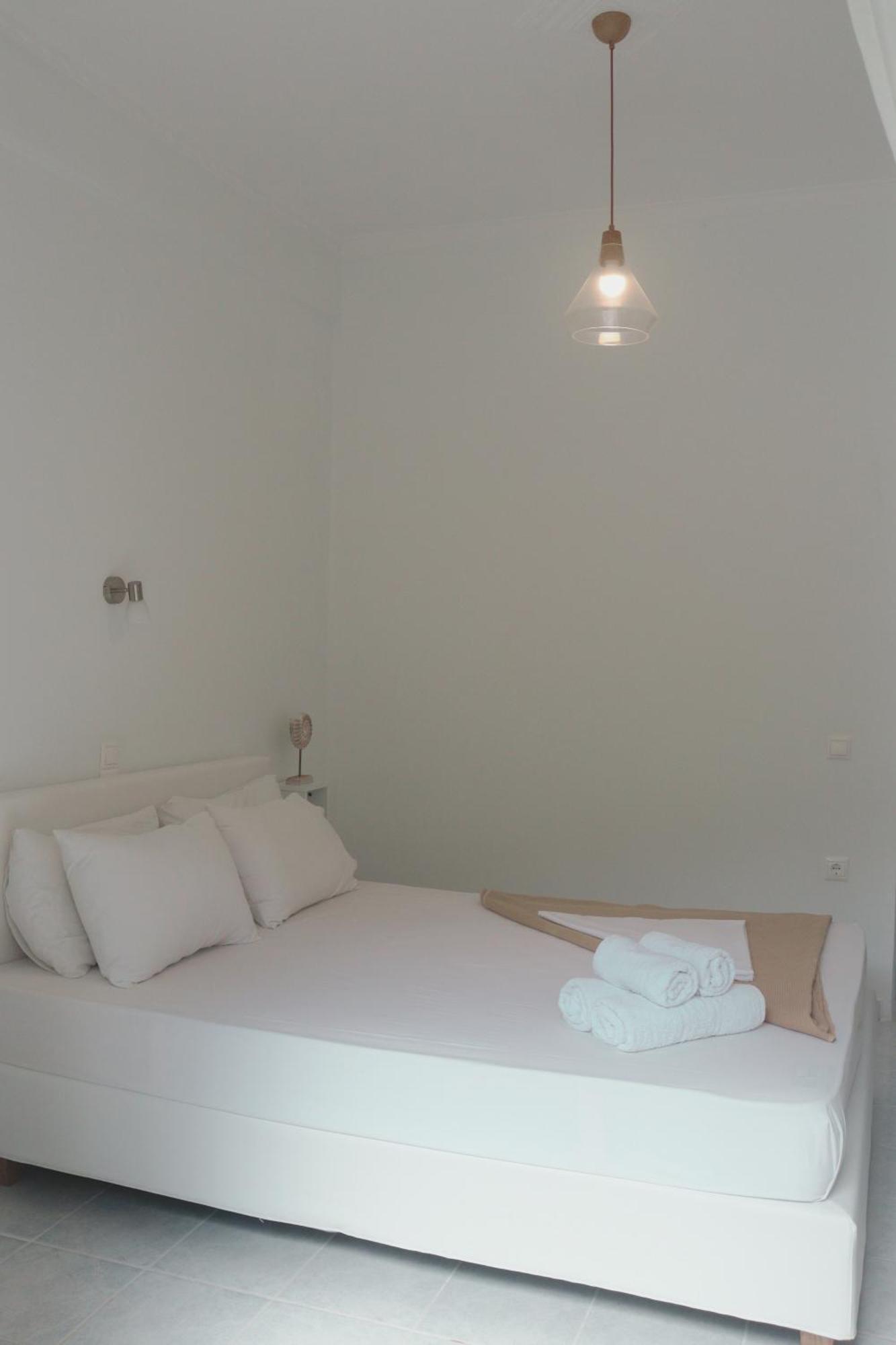 Kondilw Rooms Kalamítsi Exterior photo