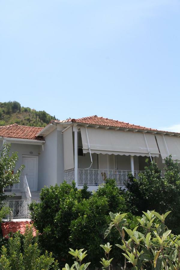 Kondilw Rooms Kalamítsi Exterior photo